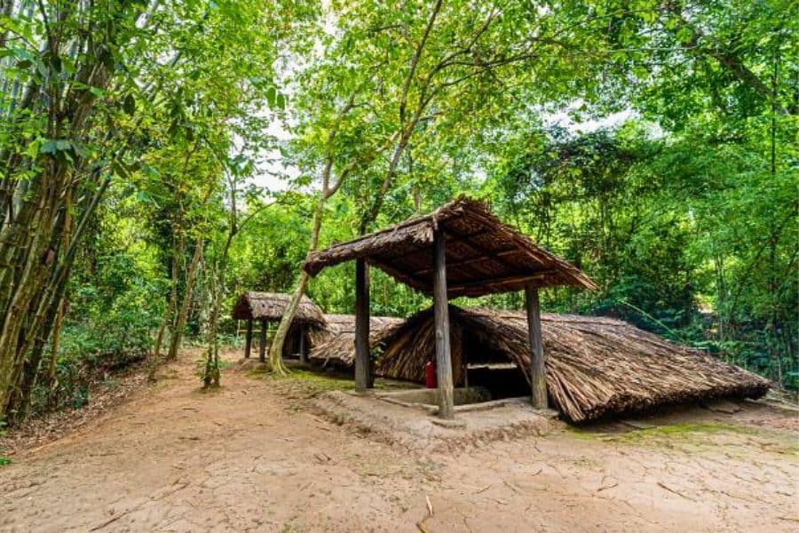 Scopri i Tunnel di Cu Chi: Un Viaggio nella Storia e nell'Eroismo