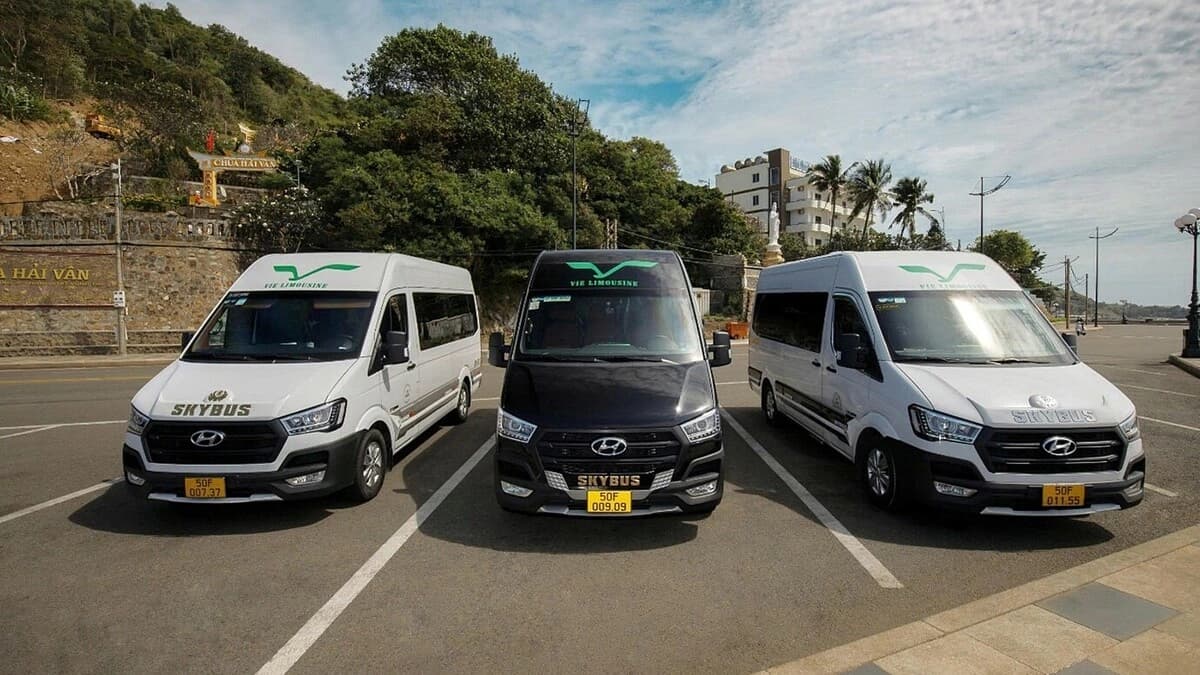 Vie Limousine Saigon (サイゴン - ヴンツアウ)
