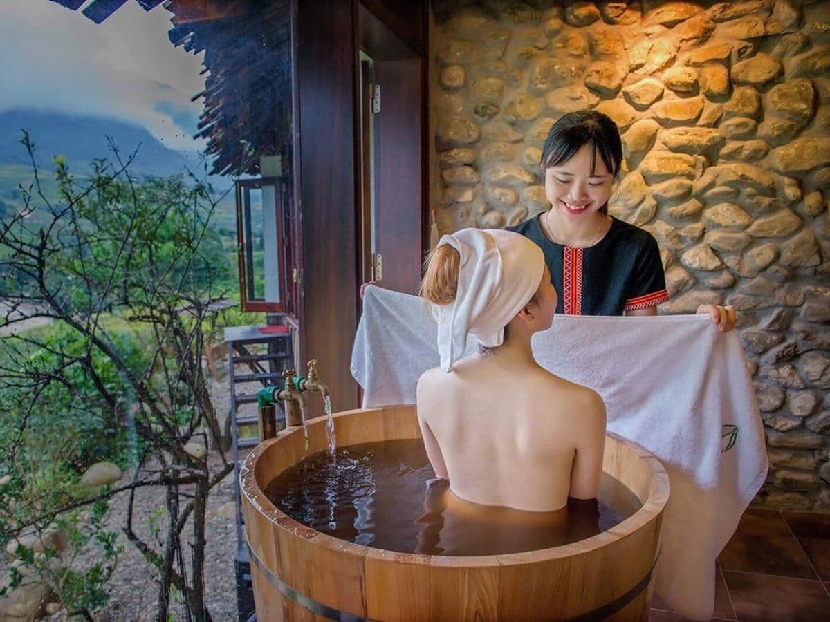 Traditional Red Dao Herbal Bath