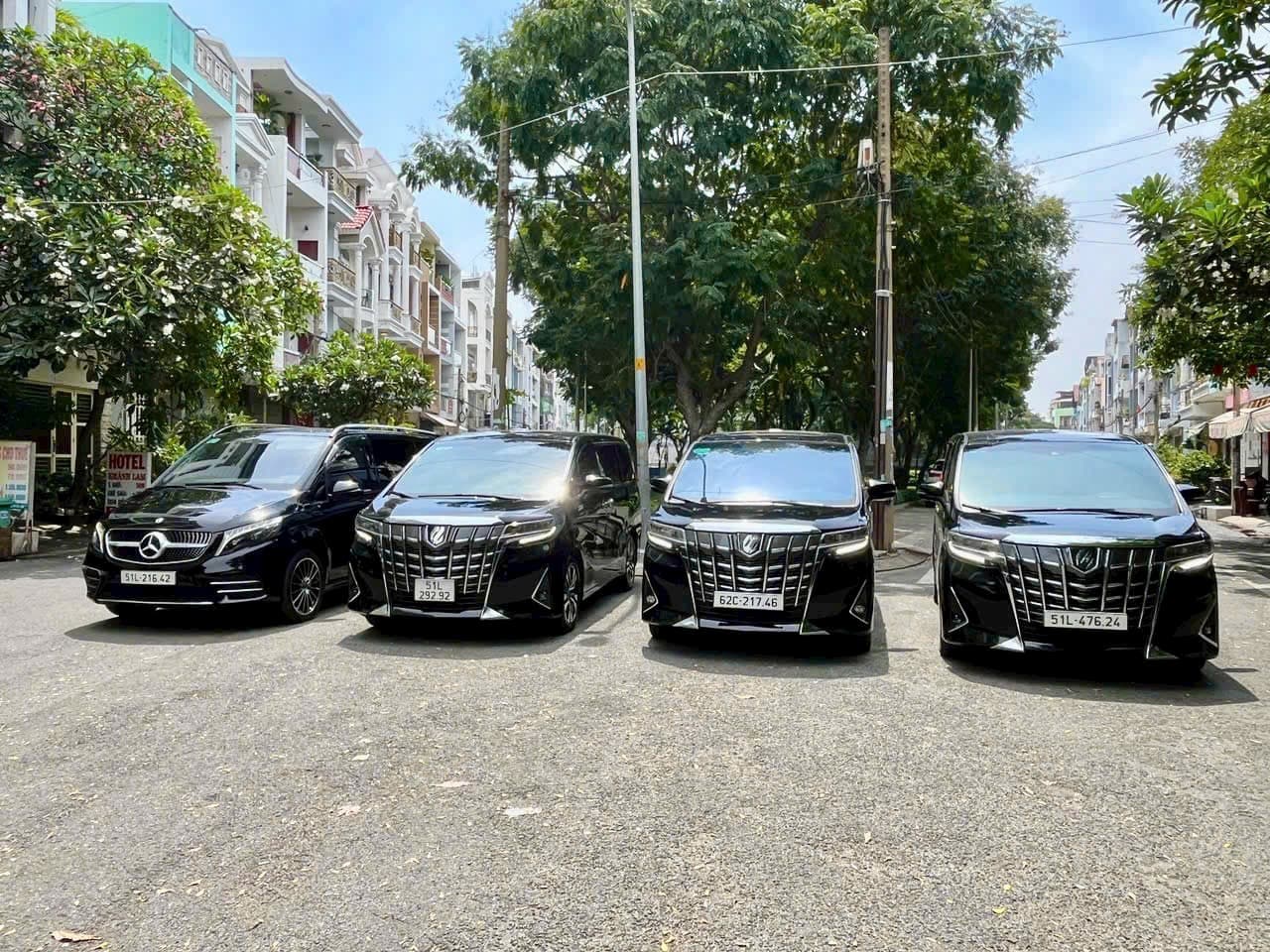 Luxury Transport: Toyota Alphard Executive Lounge Rental in Hanoi