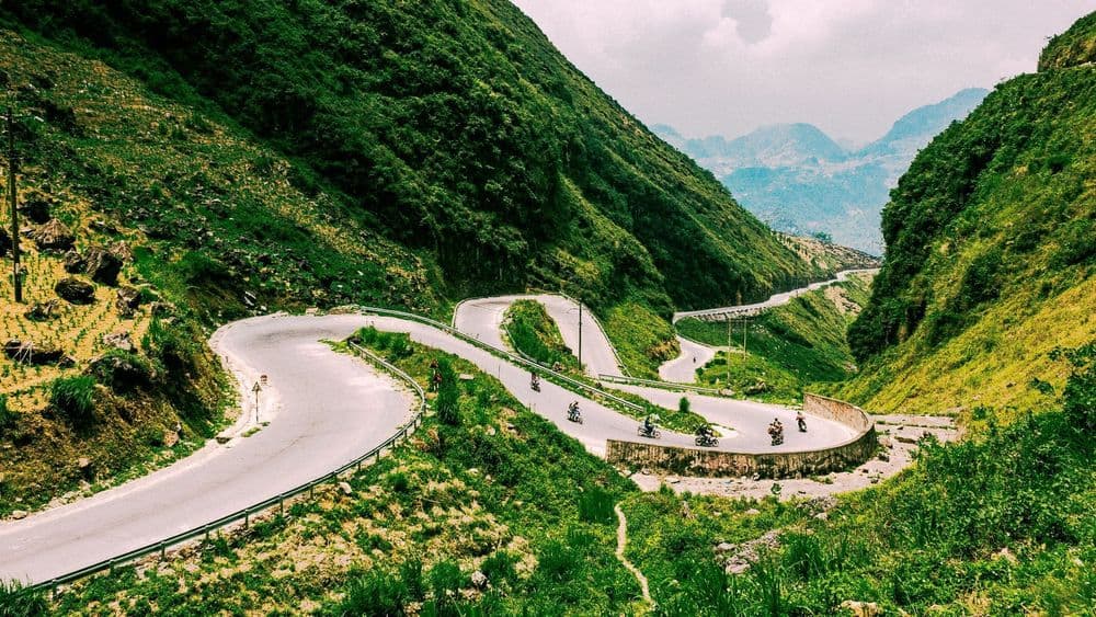 Hành Trình Vòng Cung Hà Giang: Đèo Núi Đẹp Nhất Việt Nam