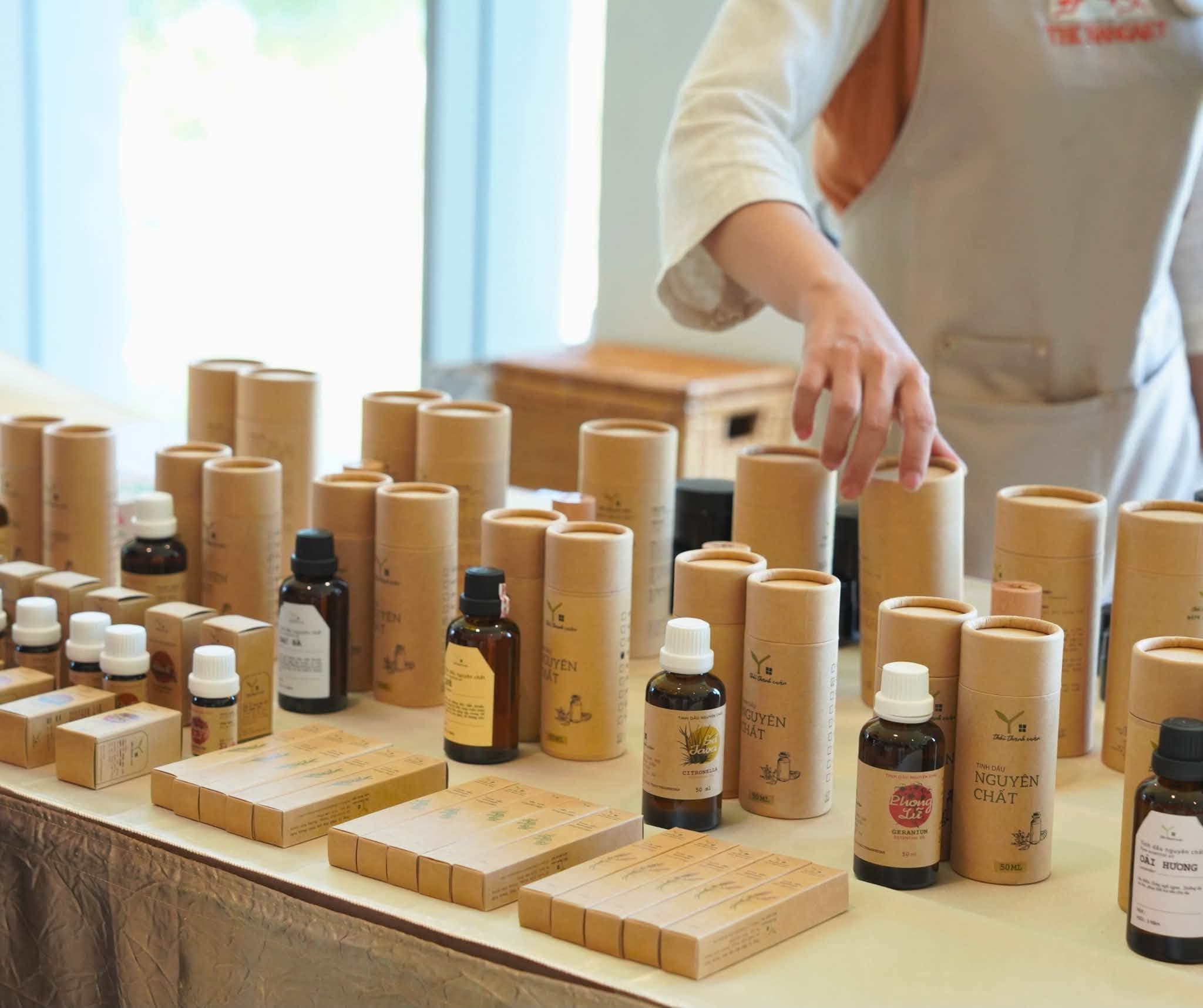 Youthful Craft Workshops at The Hangart
