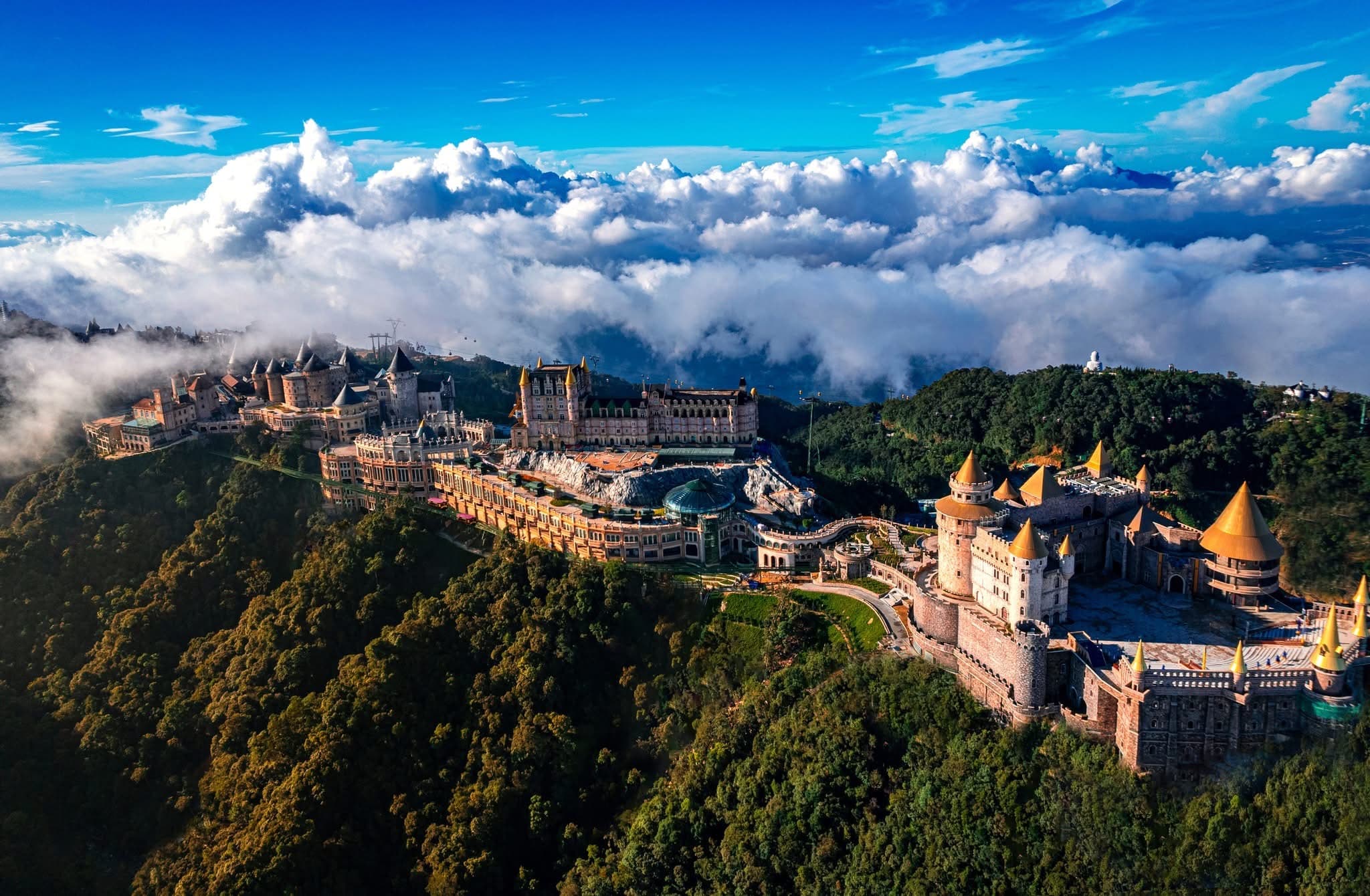 Sun World Ba Na Hills Admission: Cable Car & Golden Bridge Entry - image 4