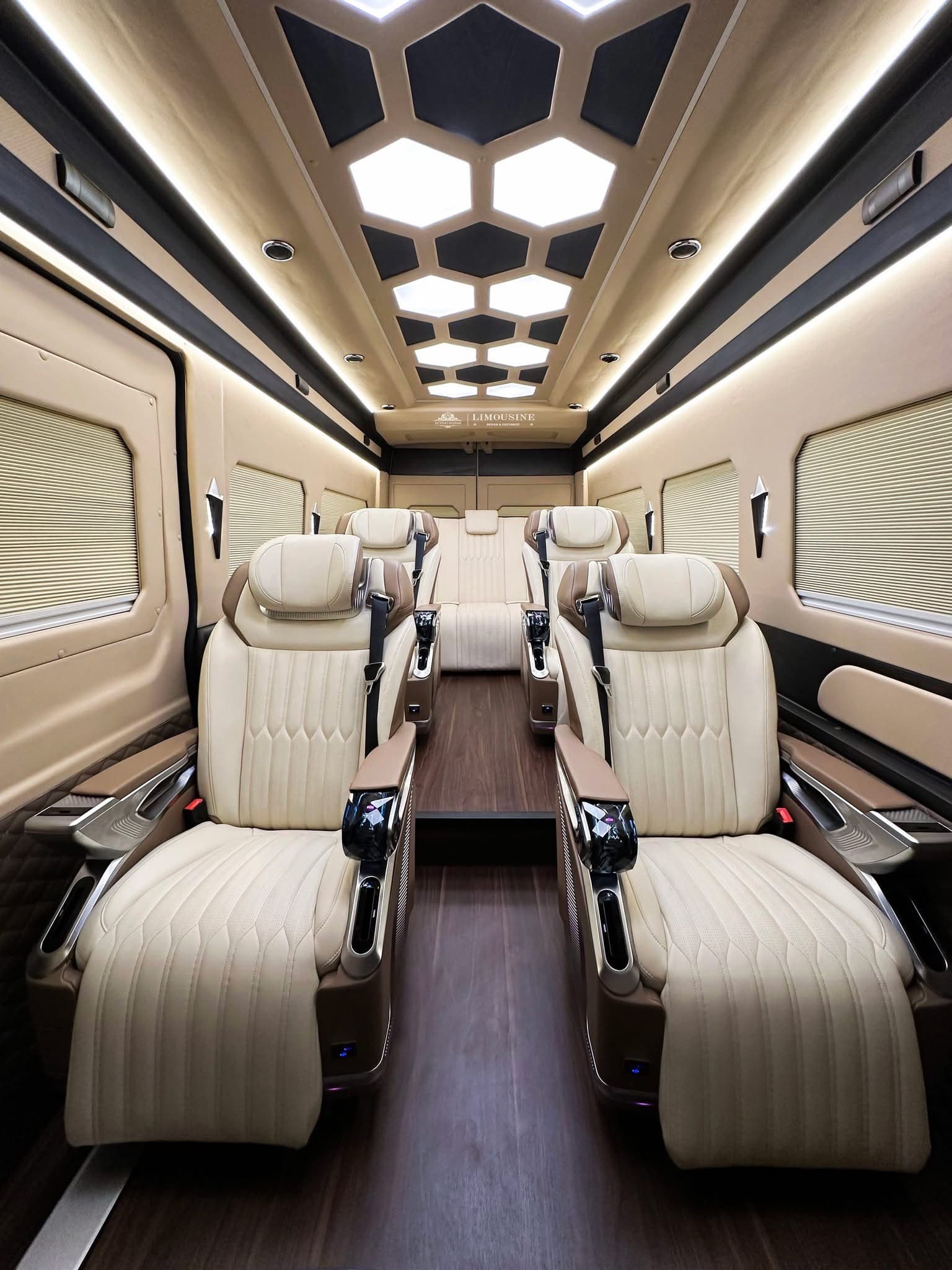 Private Car: Seamless Transfers Between Chan May Port and Hue - image 7